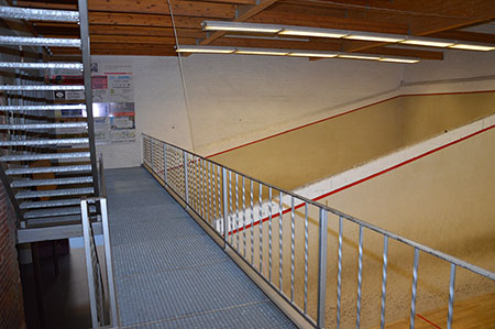 Une partie de squash au Loft | Renaix